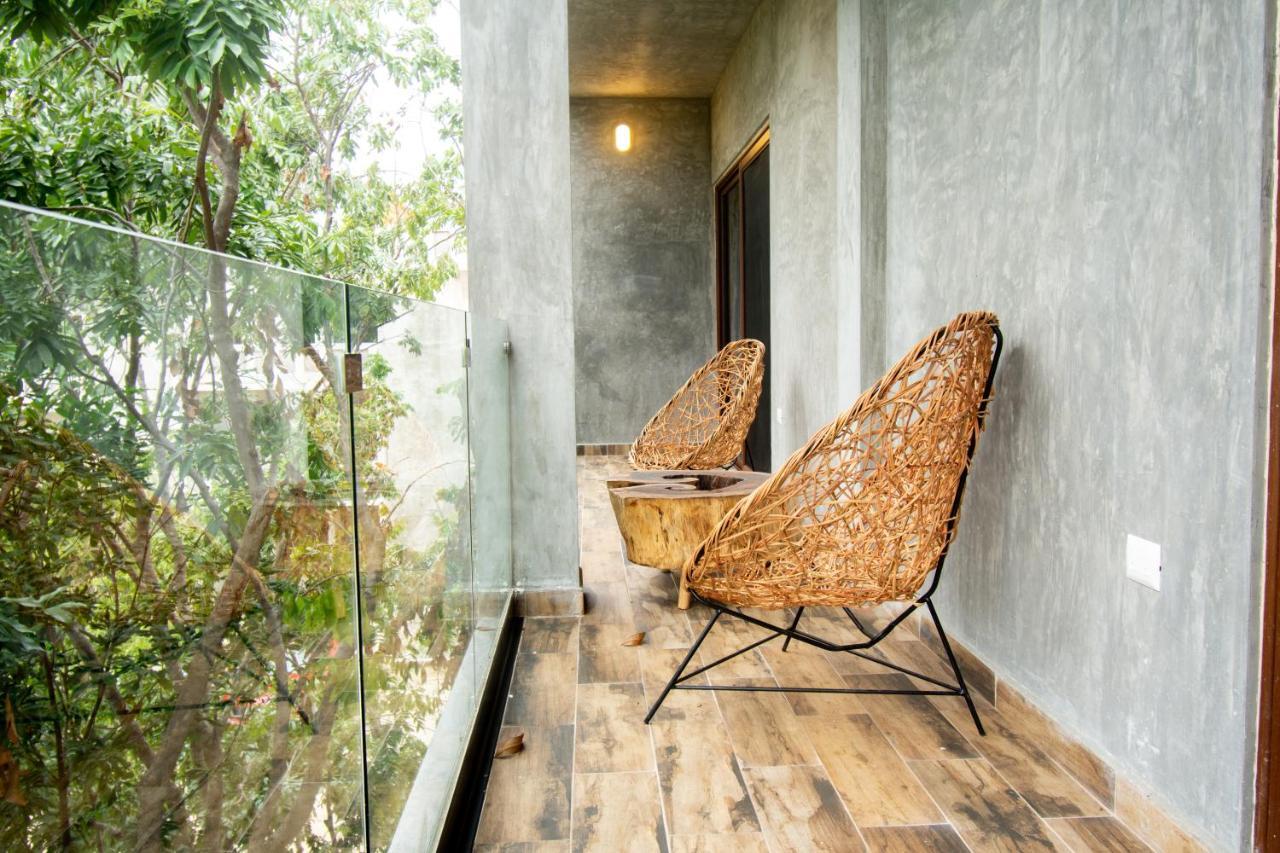 Hotel Casa Tortuga Tulum - Cenotes Park Inclusive Ngoại thất bức ảnh A view of the balcony of the hotel